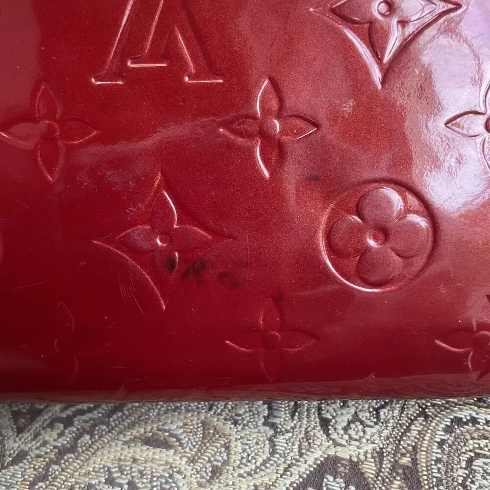 Louis Vuitton good please
